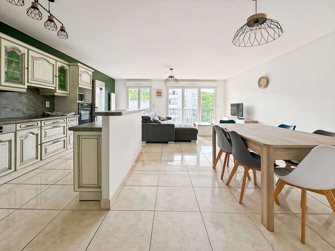 Appartement à ROSNY-SOUS-BOIS