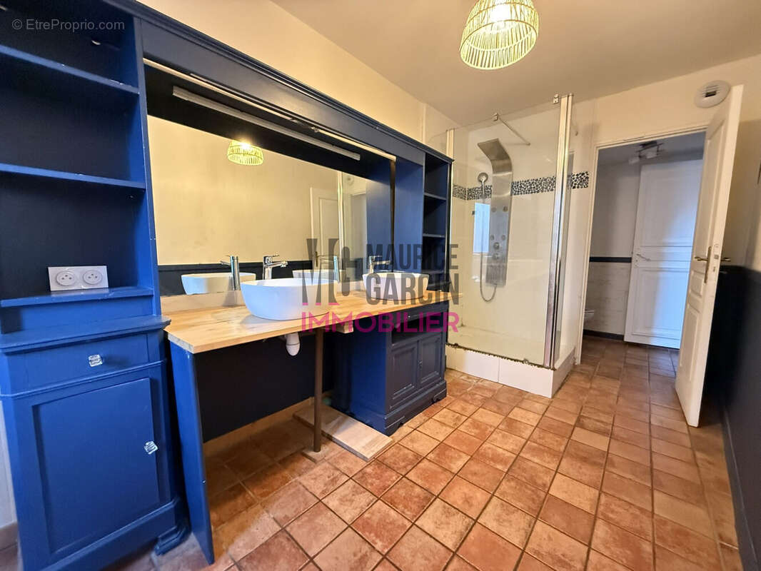 Appartement à MORIERES-LES-AVIGNON