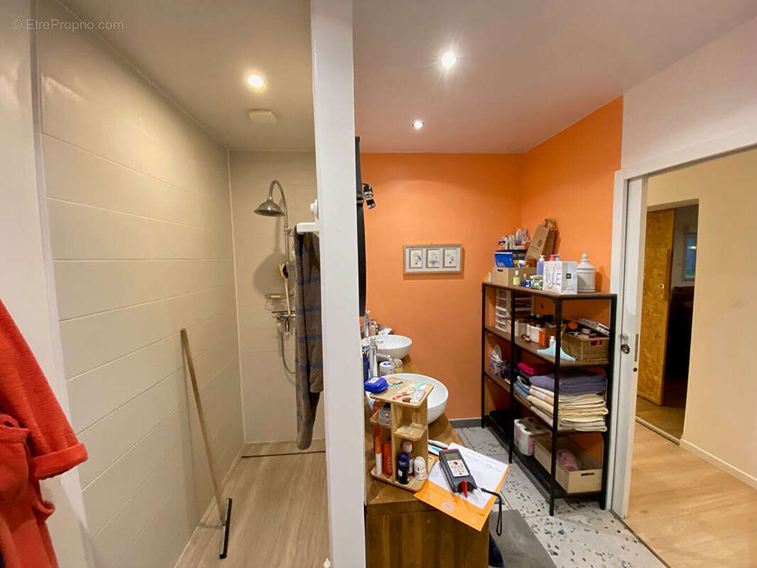 Appartement à AMBON