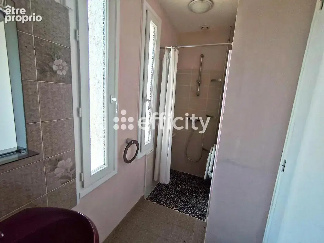 Maison 4 pièces 120 m² à vendre à Fontcouverte (17100) - photo 12