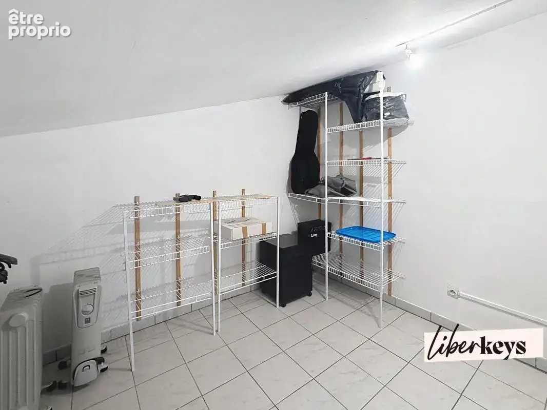 COUP DE CŒUR ATYPIQUE AU CŒUR DES VIGNES  Maison de 120 m², 4 chambres, source naturelle, grand garage avec atelier - photo 16
