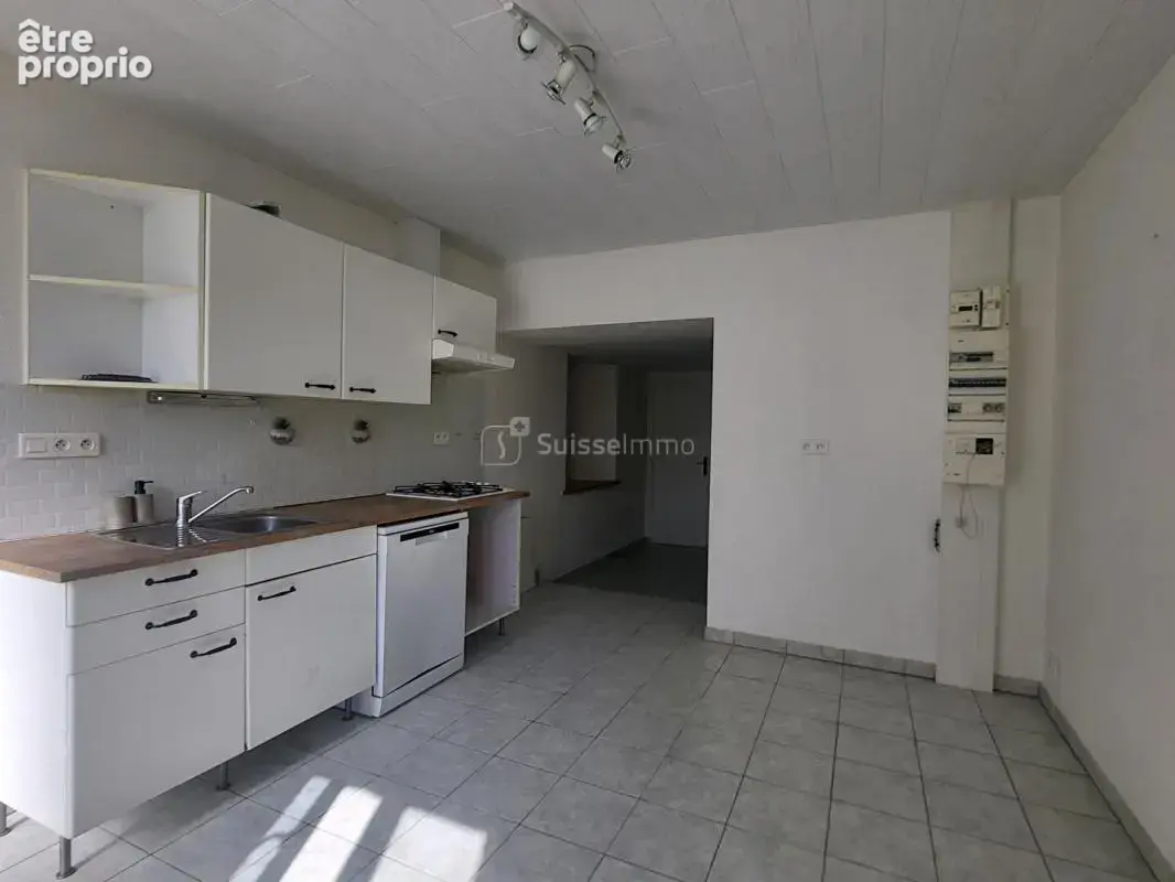 Immeuble Maiche 5 pièce(s) 273.41 m2 - photo 3