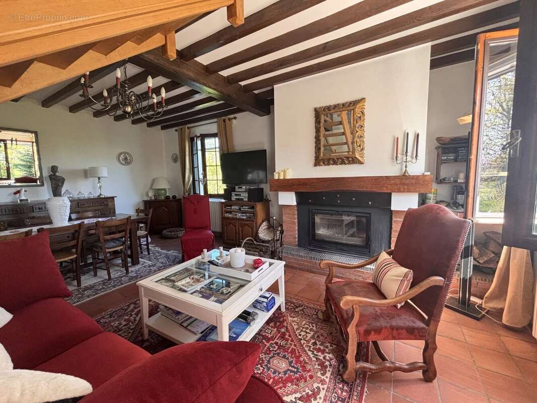 Maison à LEMBEYE