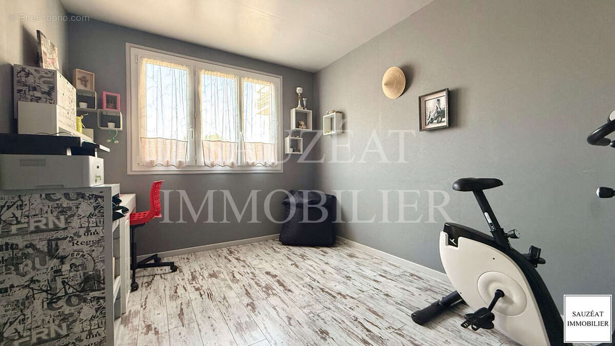 Bagneux - Superbe Appartement Familial - Centre-ville - photo 11