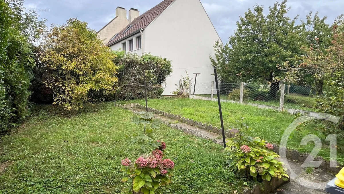 Maison à BRIE-COMTE-ROBERT