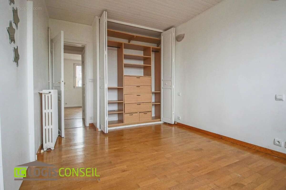 Appartement à LE PLESSIS-ROBINSON