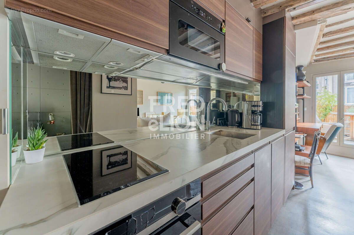 Appartement à PARIS-2E