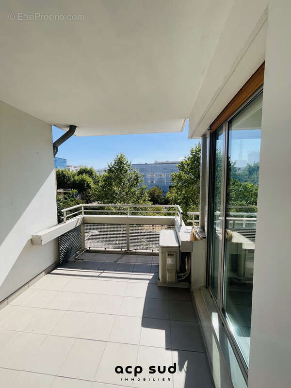 Appartement à MARSEILLE-2E