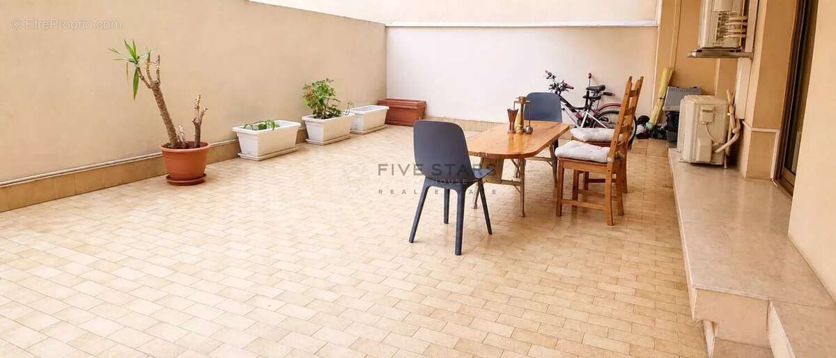 Appartement à NICE