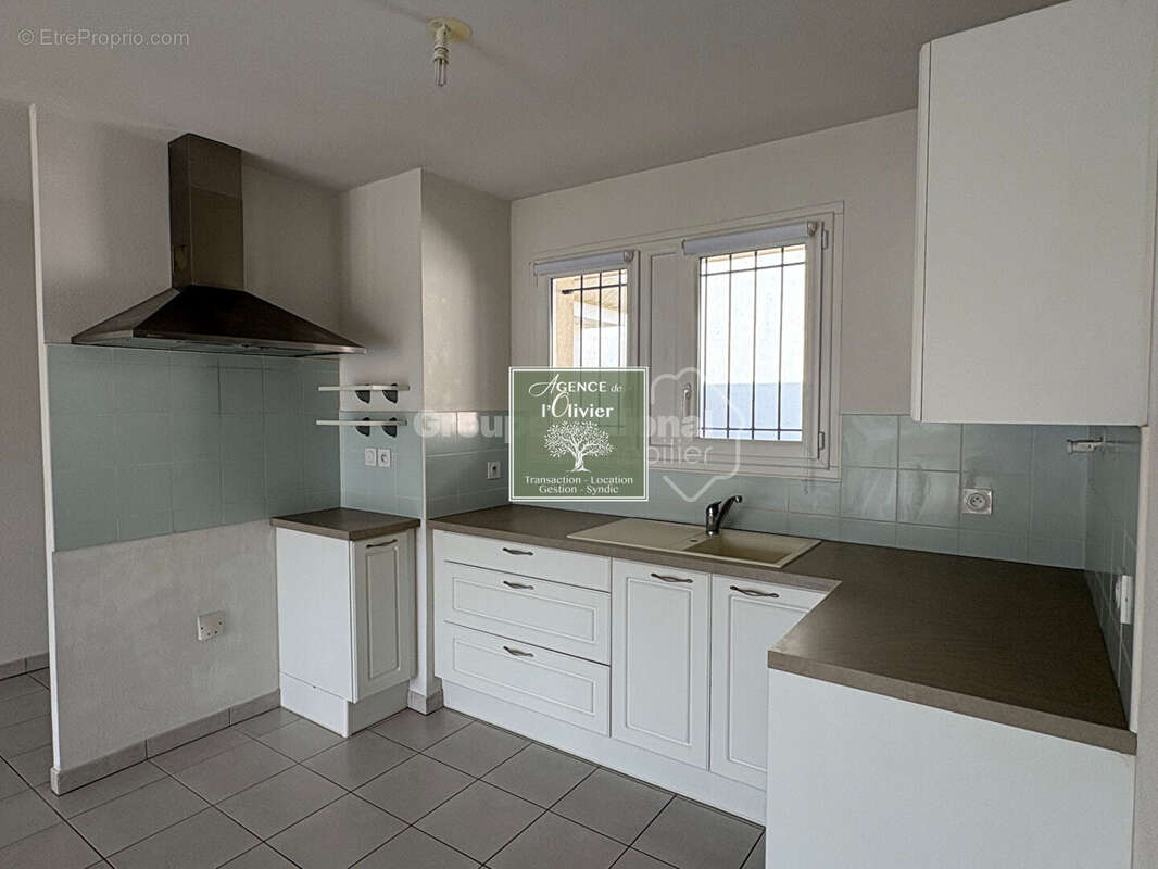 Appartement à SAINT-MARTIN-DE-CRAU
