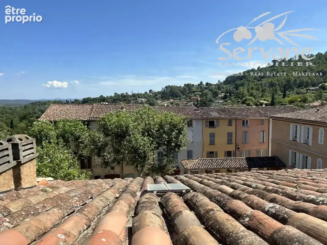 Appartement à COTIGNAC