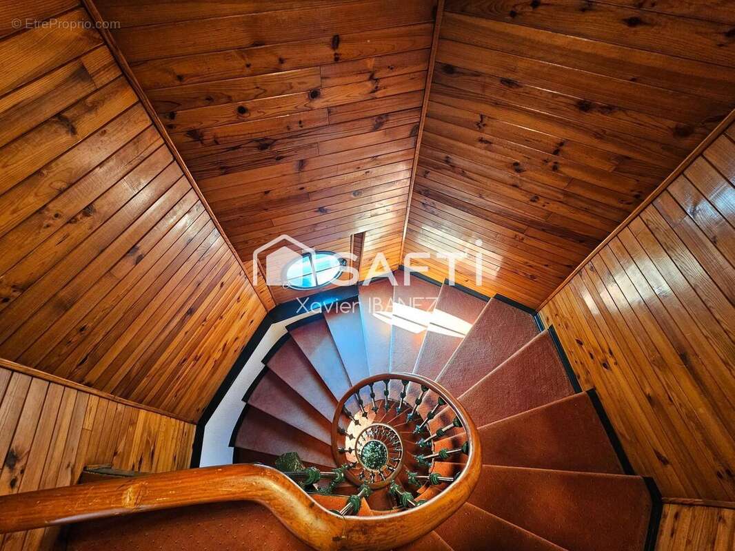 Photo 6 - Commerce à SAINT-ALBAN-SUR-LIMAGNOLE