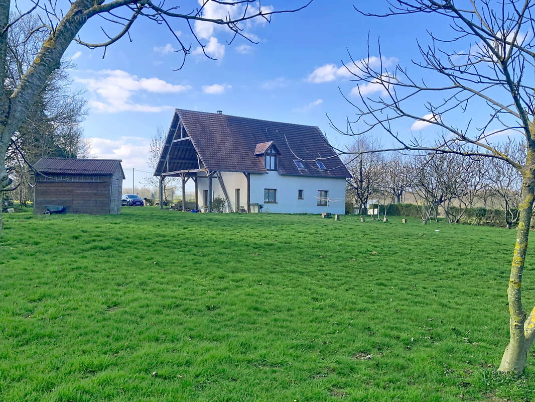 Maison à MONTREUIL-L'ARGILLE