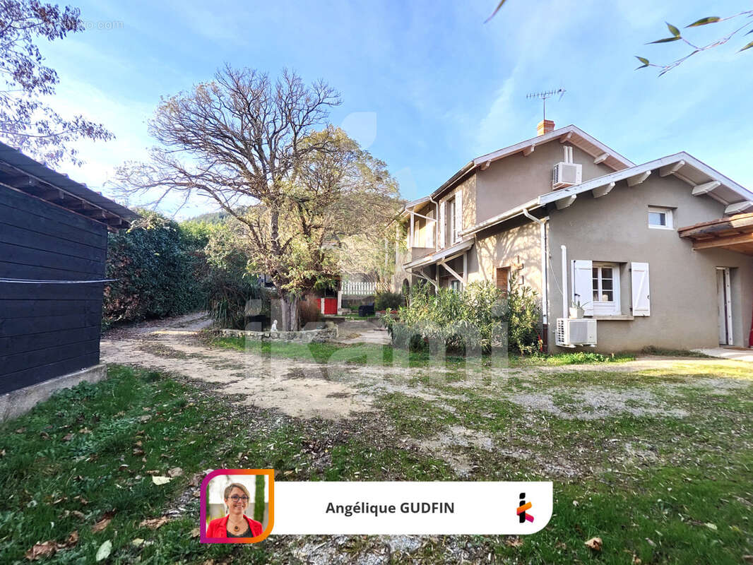 Maison à SAINT-ALBAN-D'AY