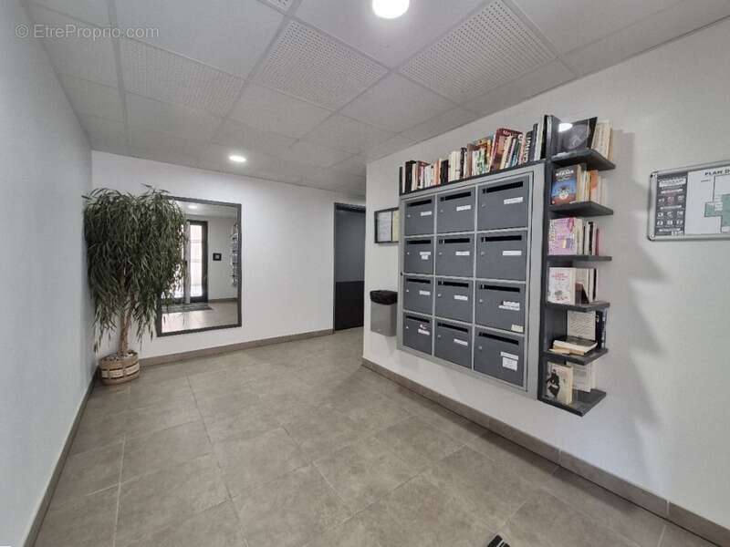 Appartement à MARSEILLE-16E