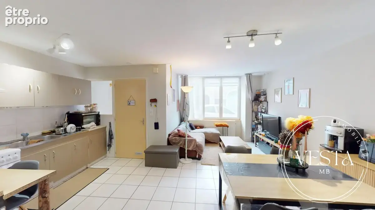 Appartement 200 m² à Moirans-En-Montagne  - photo 7