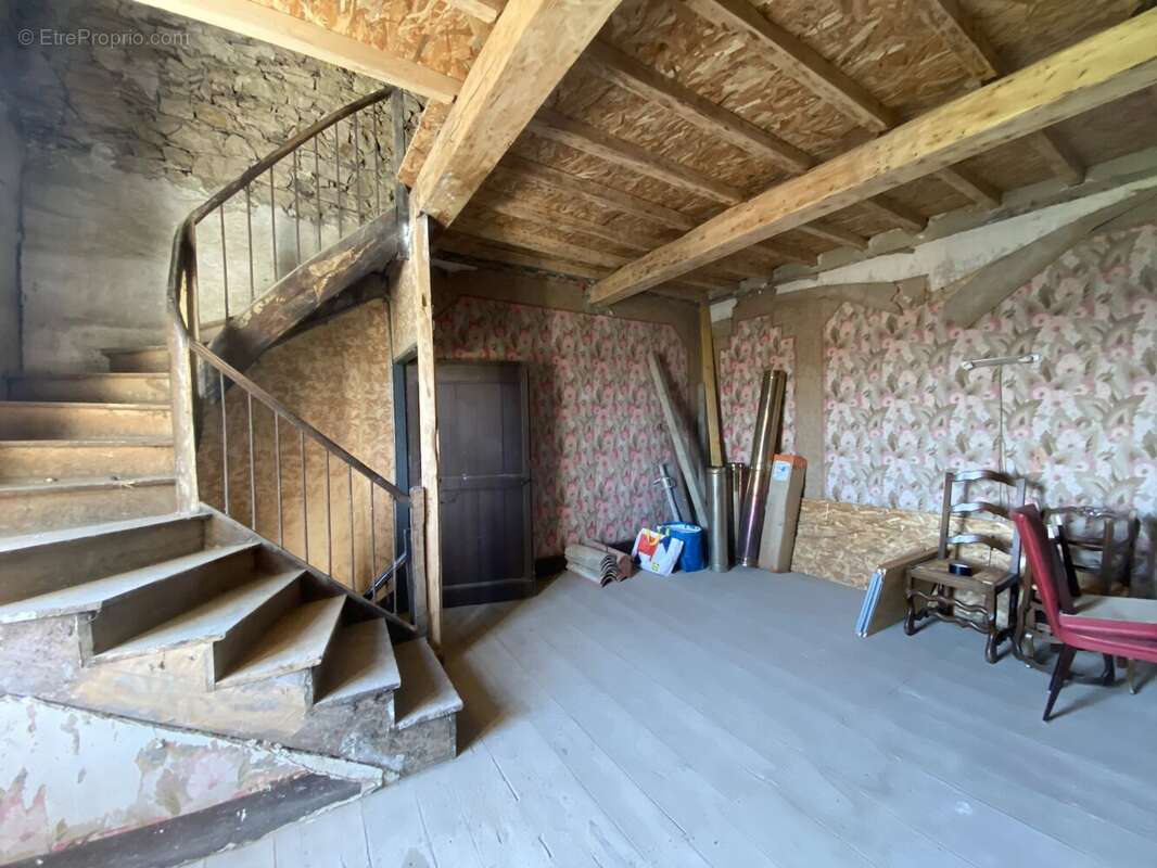 Maison à MANCIOUX