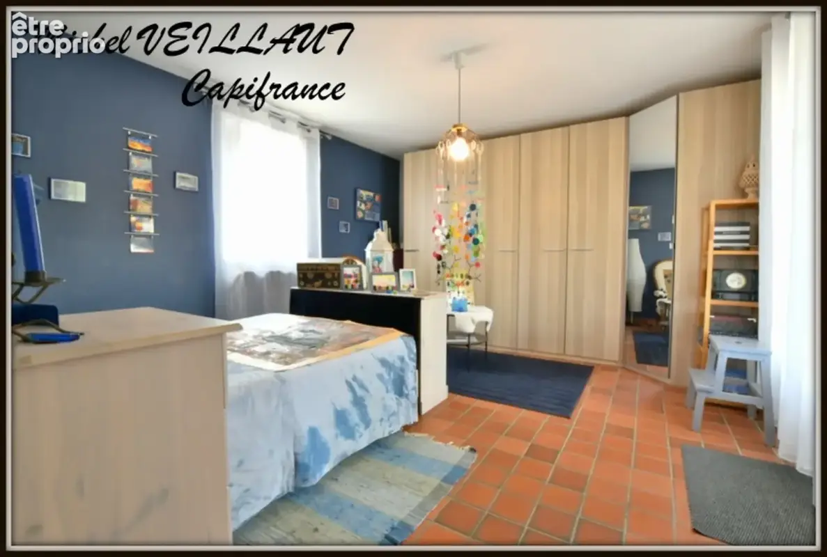 Maison à vendre 8 pièces NEUILLY LE REAL (03), plain-pied, 4 chambres, garage, grange, terrain 2803 m² - photo 6