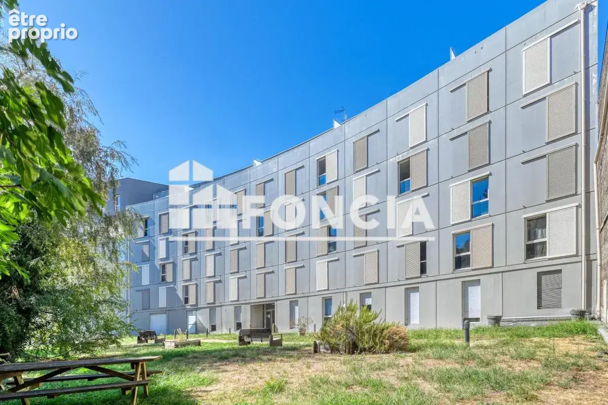 Vente - Appartement en résidence services - Studio - 18,03 m² - - photo 16