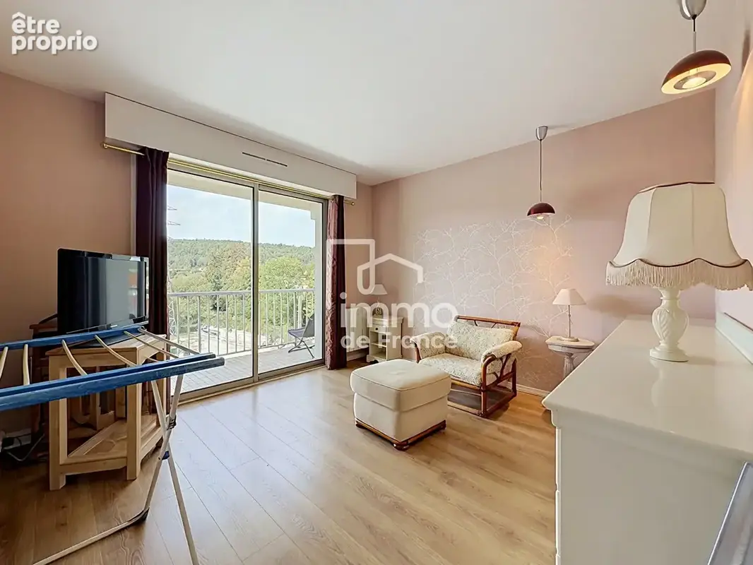 Appartement Oyonnax 4 pièce(s) 118 m2 - photo 10