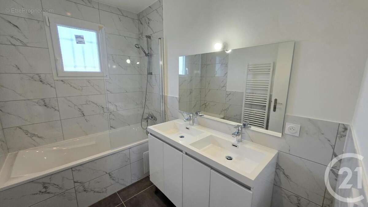 Maison 100 m² à Saint-Martin-Longueau  - photo 13