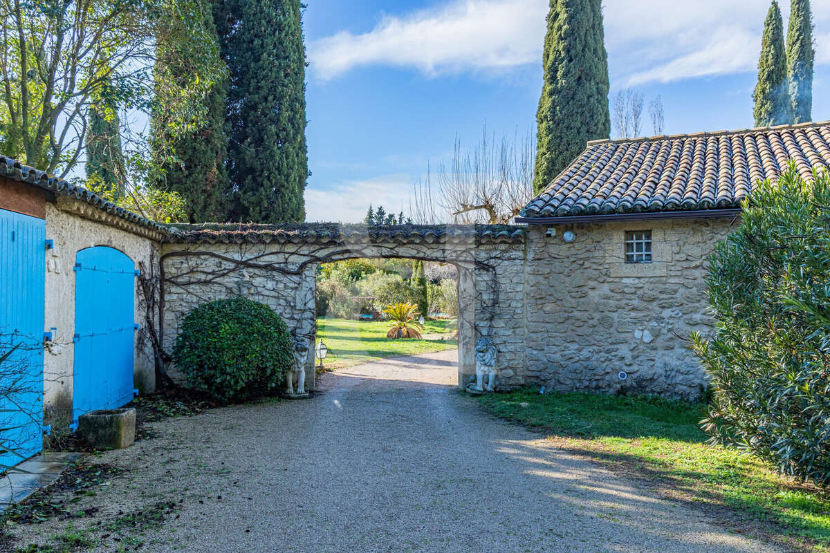 Maison à L'ISLE-SUR-LA-SORGUE