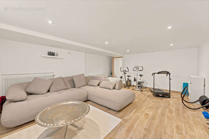 Maison à vendre 7 pièces PREVESSIN MOENS (01) - photo 17
