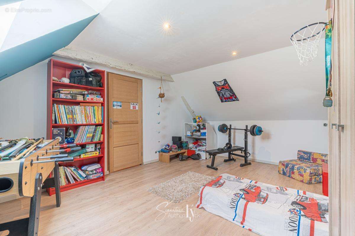 Maison 110 m² à Objat  - photo 10