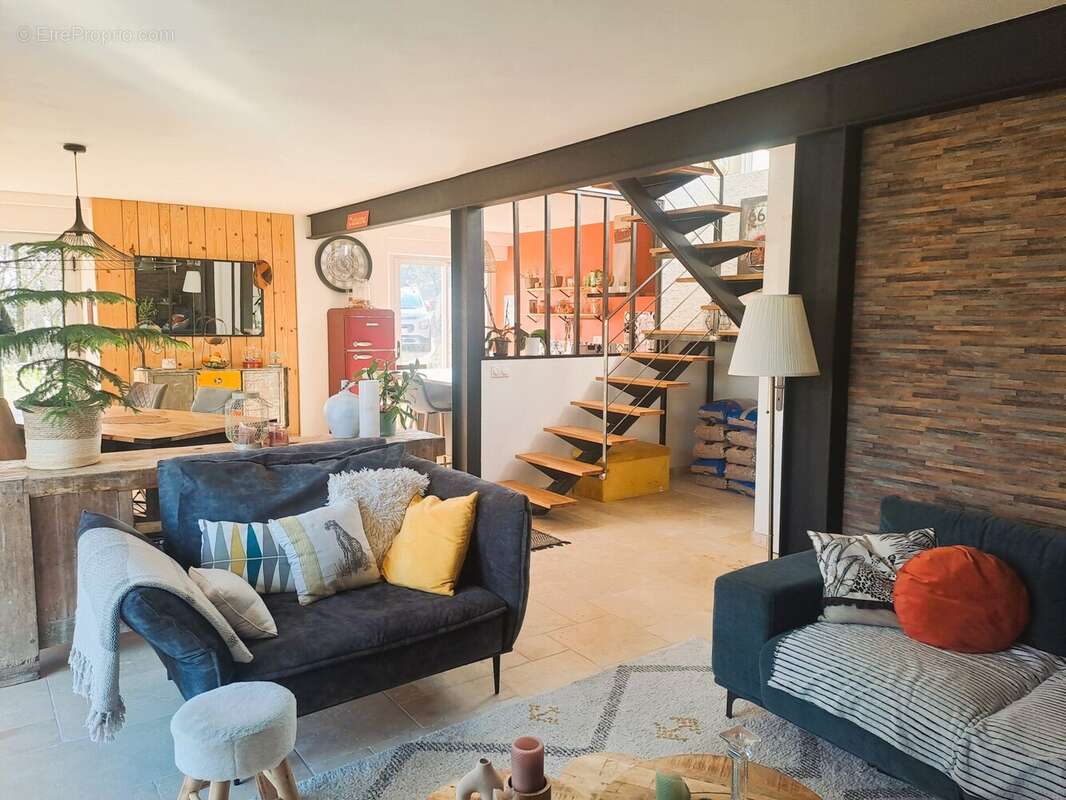 vue maison - Maison à GINDOU