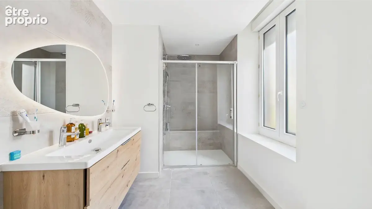 Maison 235m² - Jardin et terrasses - Proche centre-ville - photo 10