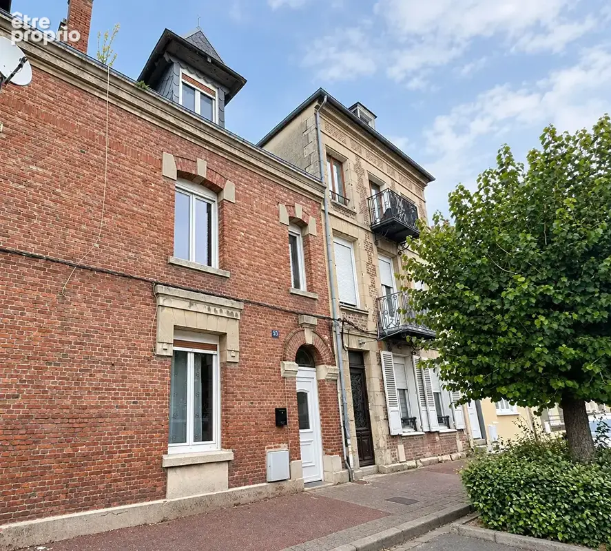 Maison à LA FERE
