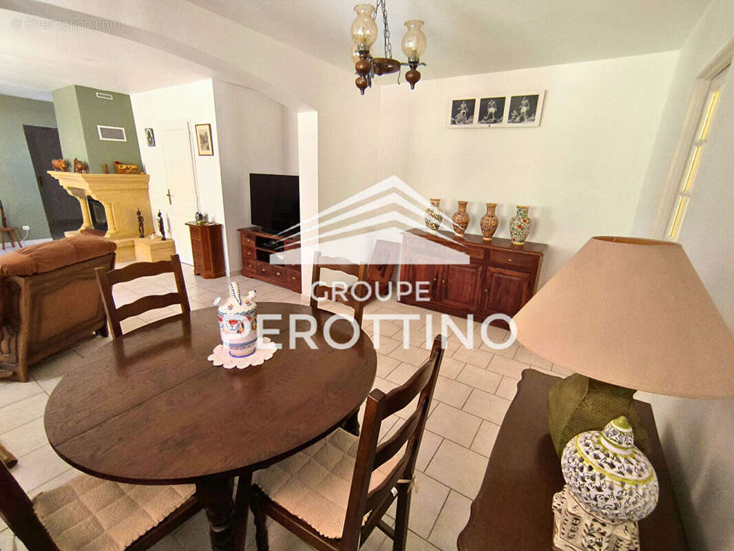 Maison à LA DESTROUSSE