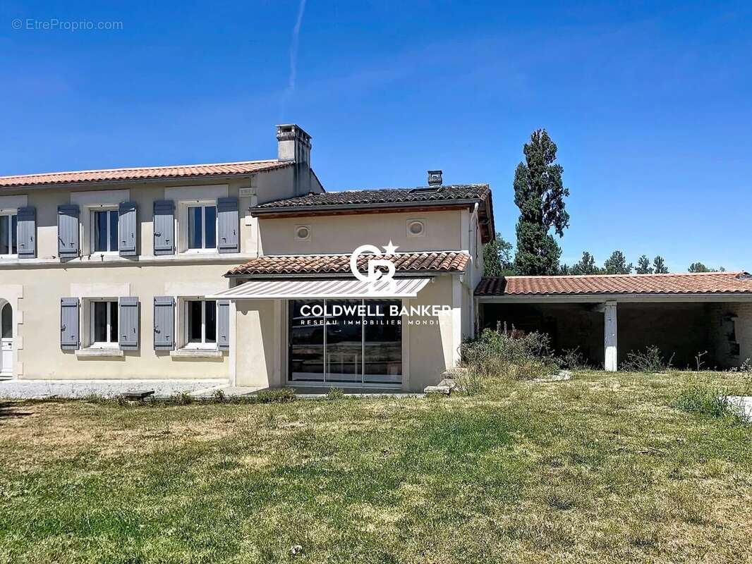 Vente Propriété de Charme : Ancienne Propriété Viticole de 275 m² avec Piscine - photo 21