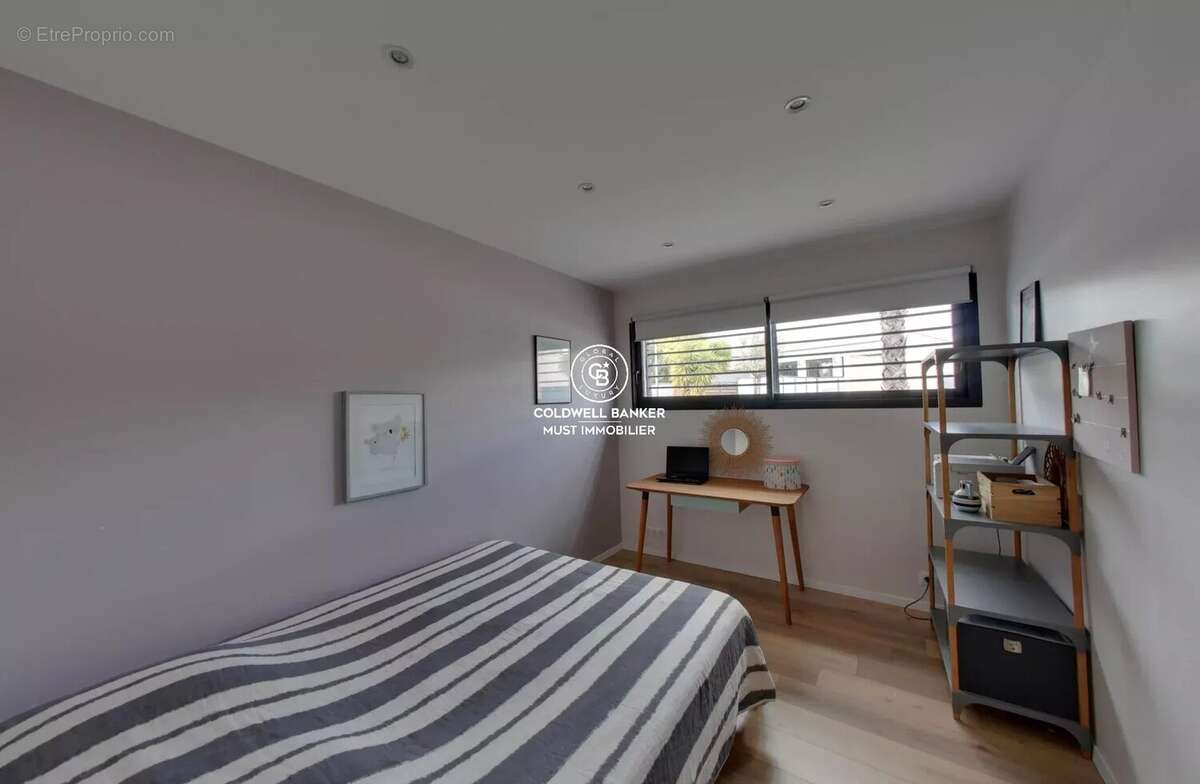 Maison à VILLENEUVE-DE-LA-RAHO