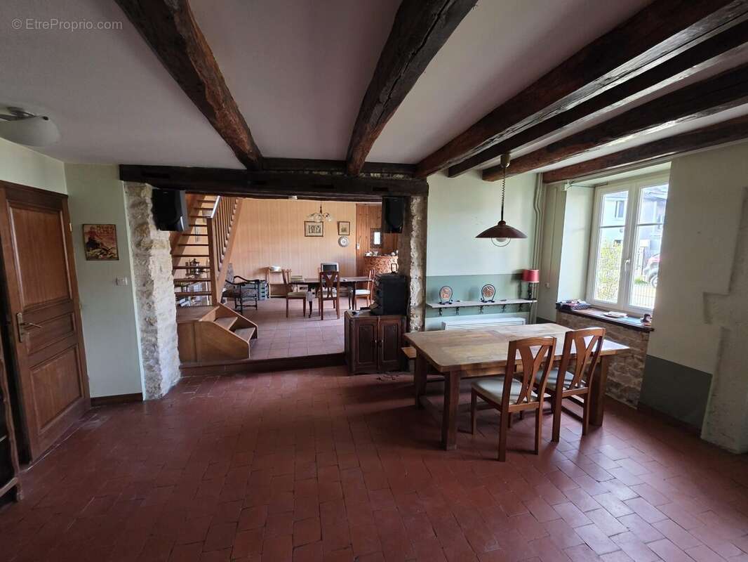 Maison à MAGNY-SAINT-MEDARD