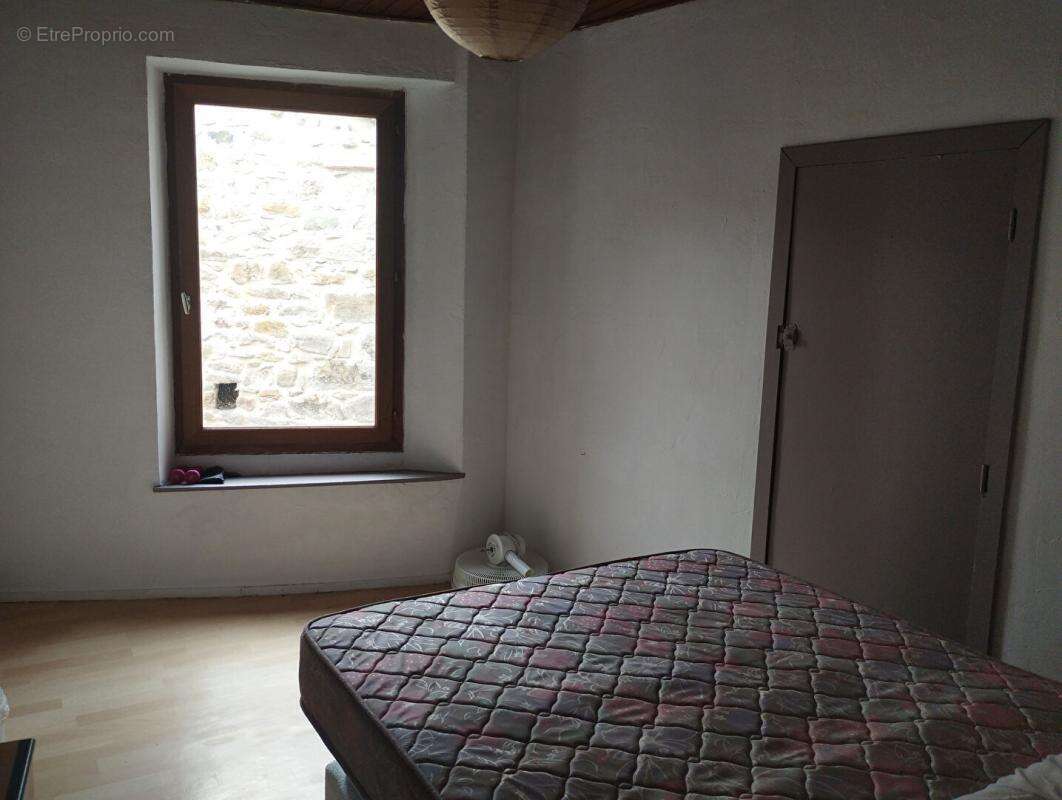 Maison à CAMPAGNE-SUR-AUDE