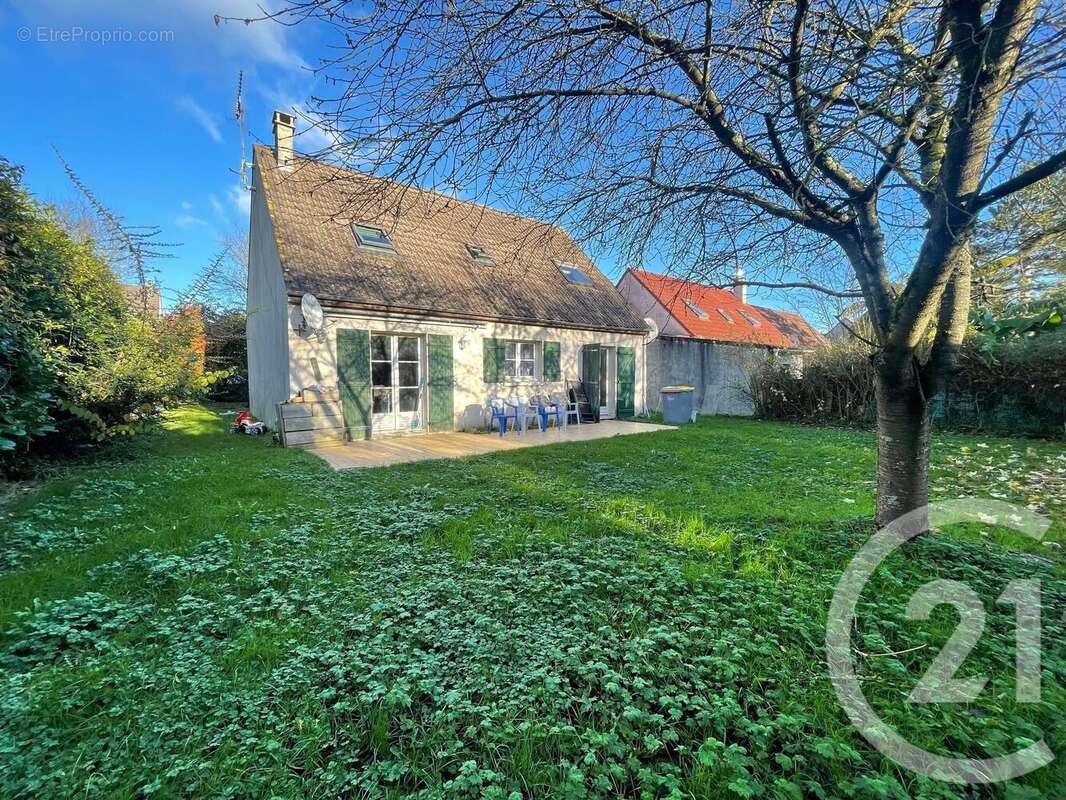 Maison à DAMMARTIN-EN-GOELE