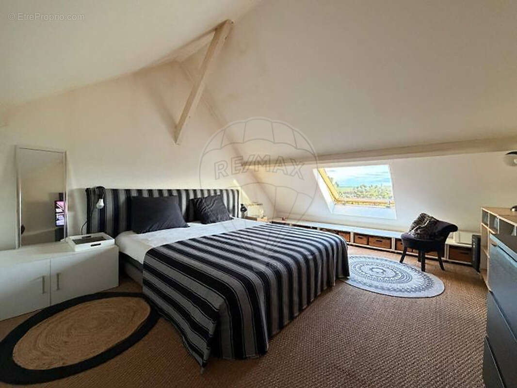 Maison à BAZOCHES-LES-BRAY