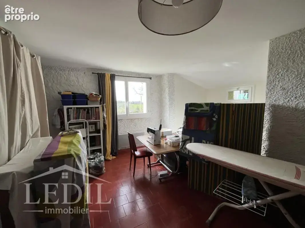 Maison vue Pyrénées avec 5 hectares de terrain - photo 10