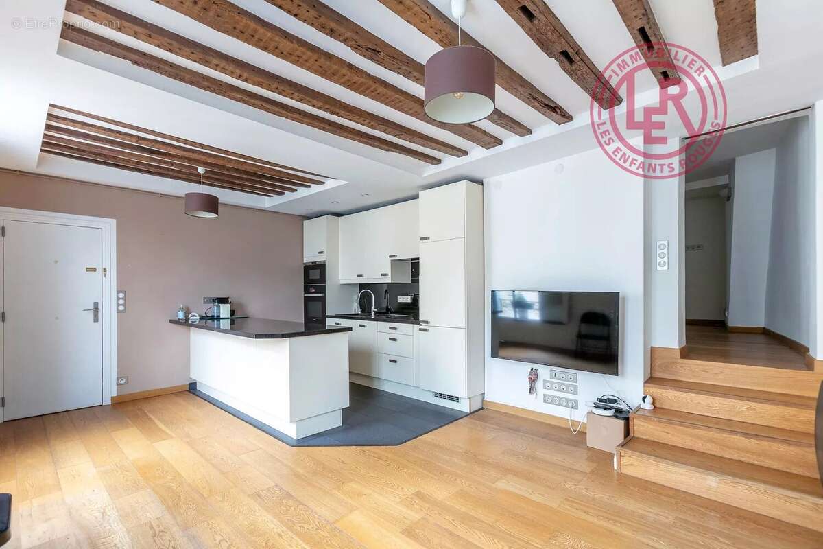 Appartement à PARIS-12E