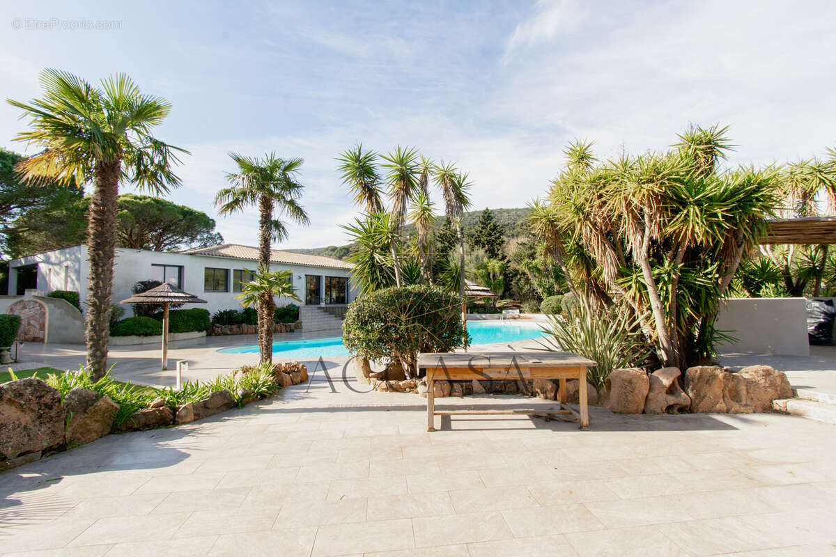 Maison à PORTO-VECCHIO