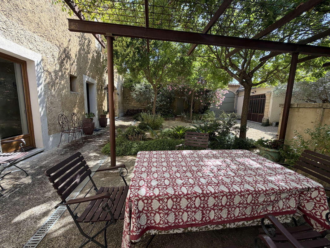 Maison à SAINT-QUENTIN-LA-POTERIE