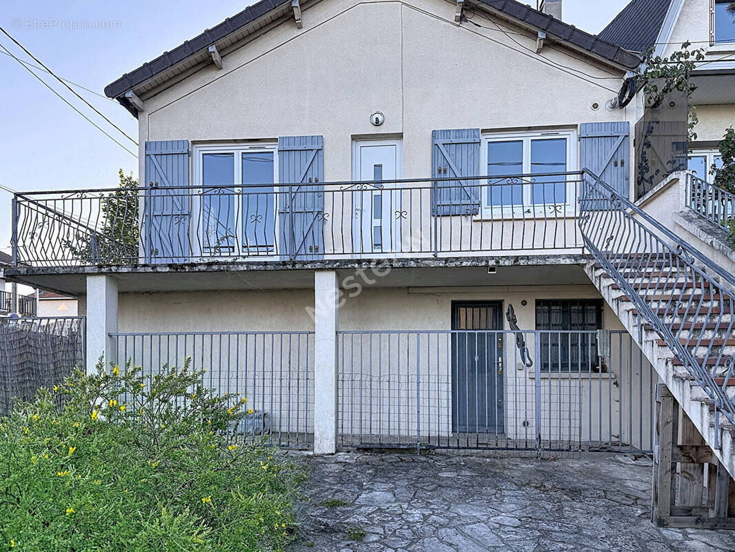 Maison à MONTREUIL