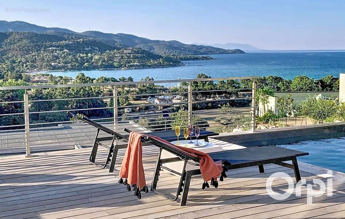 Maison à PORTO-VECCHIO