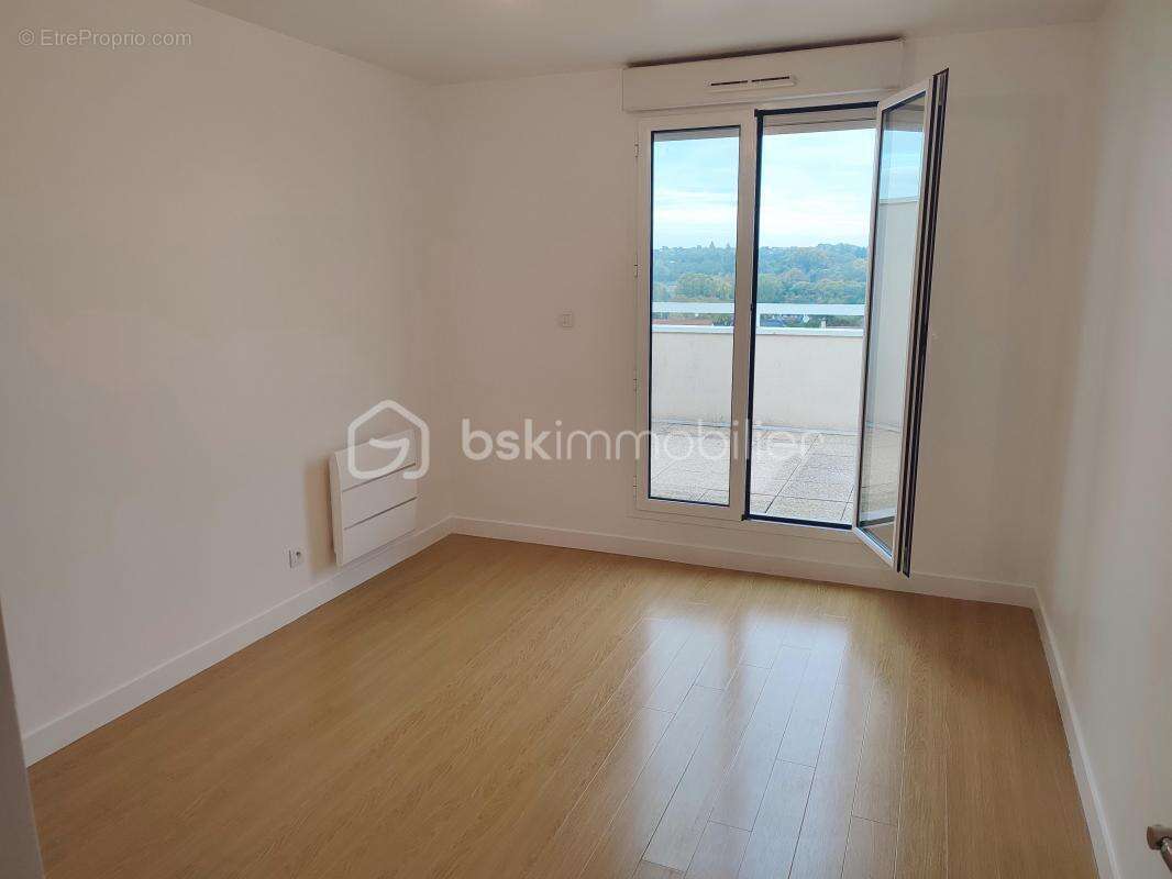 Appartement à EPINAY-SUR-ORGE