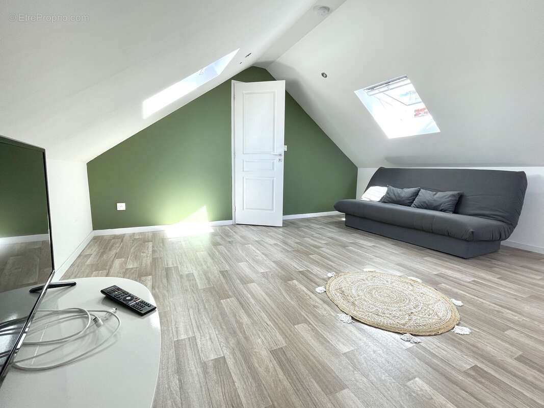 Immeuble comprenant 4 logements rénovés - photo 3