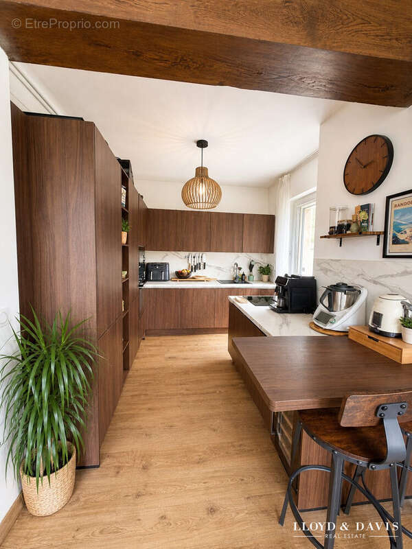 Maison à VERNEUIL-EN-HALATTE