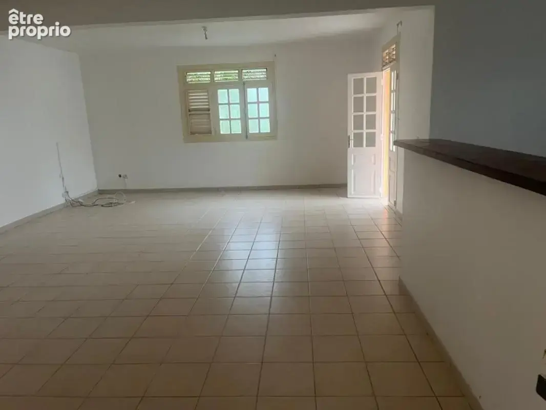 Immeuble de rapport – Quartier Morne Laurent-Tivoli – Fort de France - photo 4