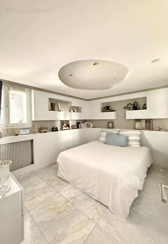 Maison à LE PLESSIS-ROBINSON