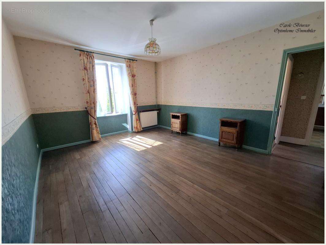 À VENDRE – Maison individuelle 6 pièces avec de beaux volumes et grenier aménageable à Châtenois (88) - photo 9